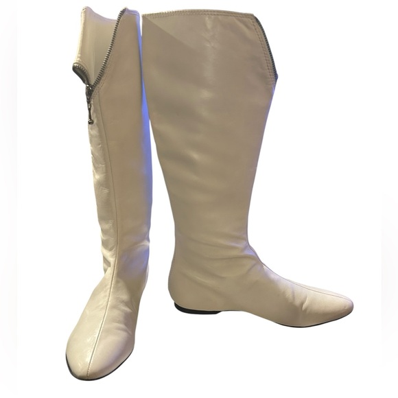 Vintage Belle Sigerson Morrison White Size 9.5 Leather Flat Soles Boots - Picture 1 of 7